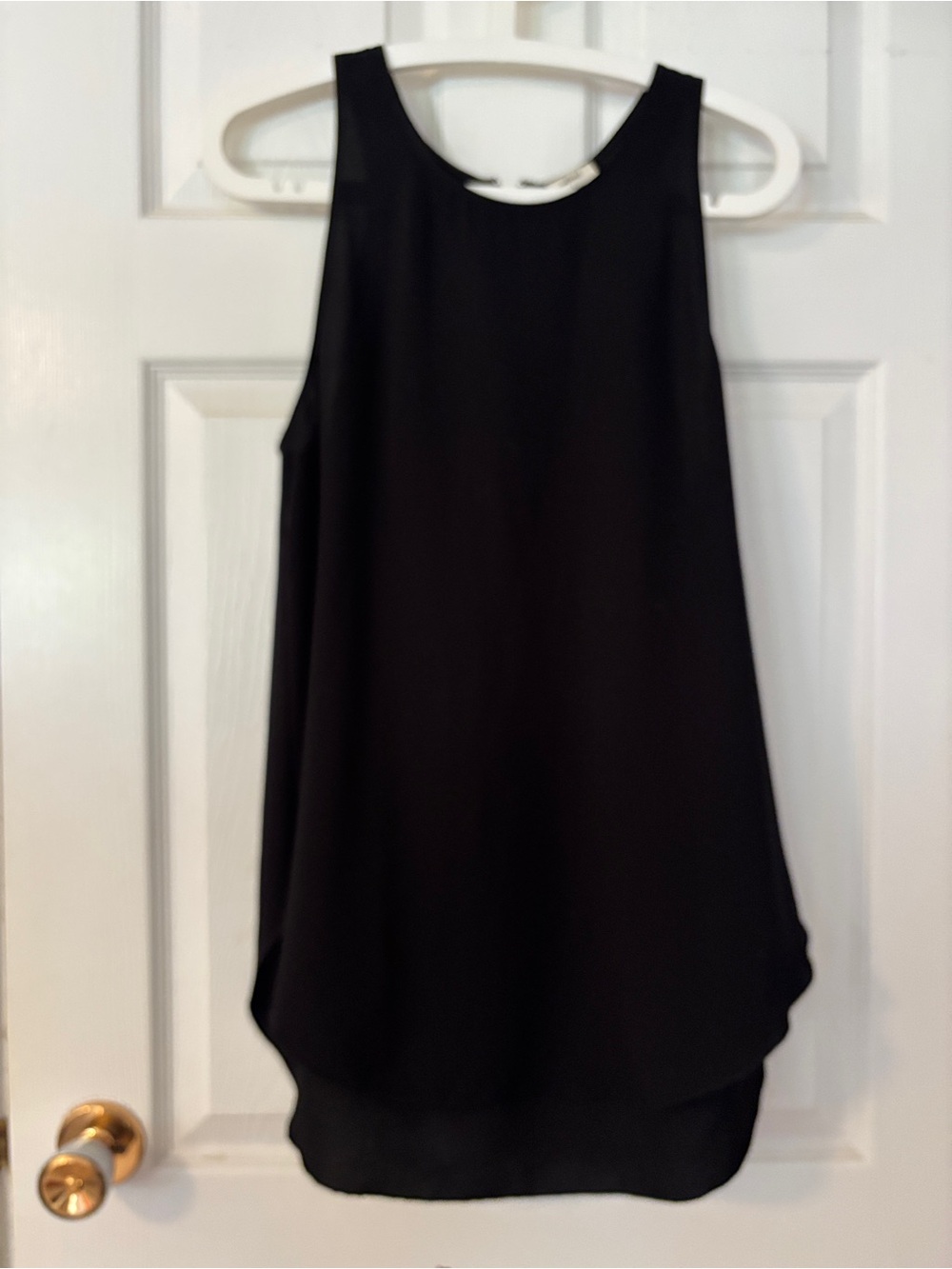 Wilfred Black Sleeveless Tank Top